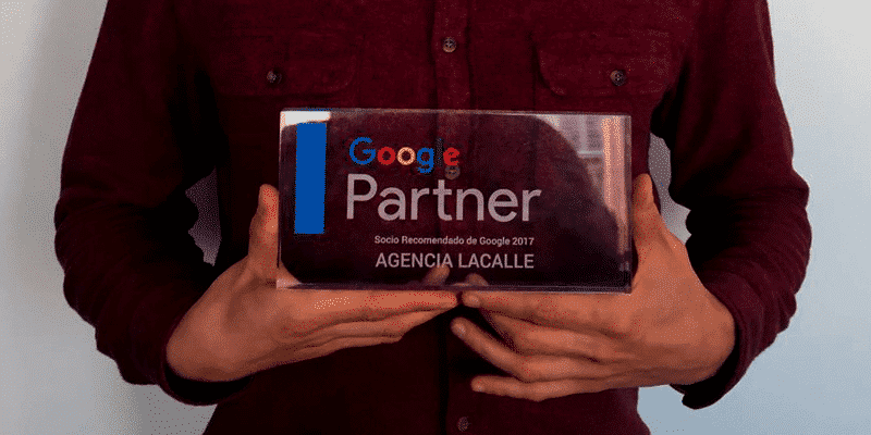 Agencia LaCalle recibe reconocimiento de Google Partners